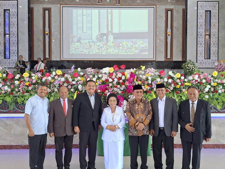 Universitas Senior Medan Diresmikan, RE Nainggolan Sebut Pembina L. Br Manullang "GOLDEN HAND"