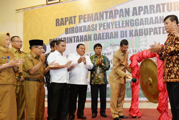 Bupati dan Wali Kota Diminta Selalu Berkoordinasi Dengan Gubernur