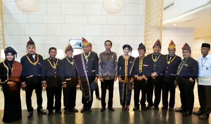 Presiden Jokowi Disambut Tarian Pakpak Dairi