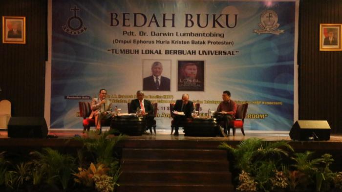 Bedah Buku Karya Ephorus HKBP di Medan: Bahas Kekayaan Sejarah, Budaya, Ajaran dan Revitalisasi Pelayanan  