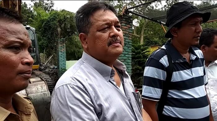 Politisi NasDem, Tuahman Franciscus Purba Tinjau Normalisasi Sungai Sikambing