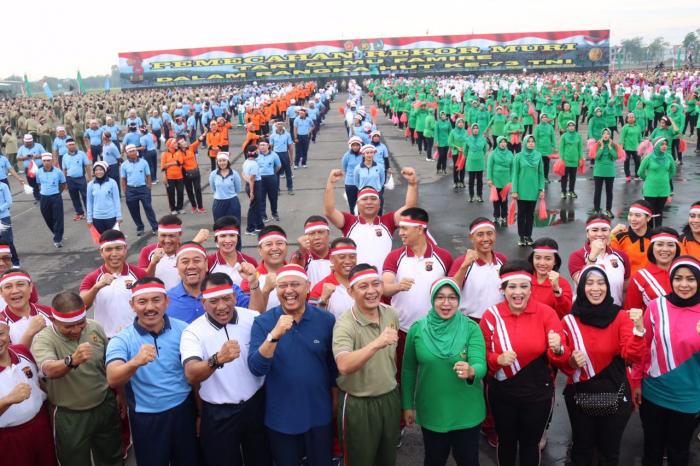 Wali Kota Terima Piagam Penghargaan Rekor MURI Lomba Hias Poskamling Terbanyak