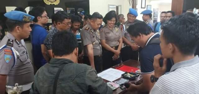 Oknum Kadis Kominfo Tapsel dan Oknum KPU Paluta Ketangkul Berjudi