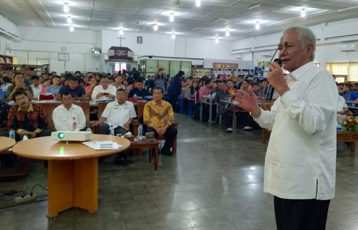 Beri Kuliah Umum di UHN Medan, Bupati Tobasa Sampaikan Target Pariwisata