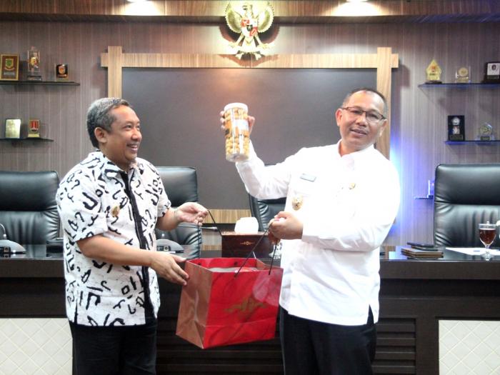 Pemko Bandung Belajar Penanganan HIV/AIDS Dengan Pemko Medan