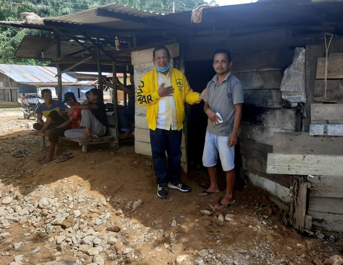 Walikota Sidimpuan Sambangi Korban Banjir di Labuhan Rasoki