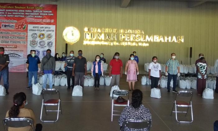 Peduli Sumut Kembali Bagikan Ratusan Paket Sembako Bagi Warga Lintas Agama Terdampak Covid-19