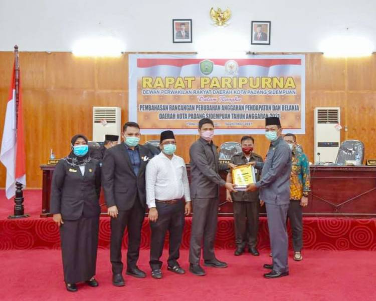 TAPD & Banggar DPRD Bahas Ranperda Perubahan APBD Sidimpuan TA 2021