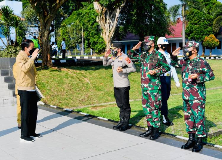 Presiden Akan Resmikan Pabrik Industri Baja hingga Tinjau Vaksinasi di Provinsi Banten