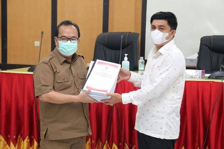 Pemerintah Kota Gunungsitoli Sampaikan Nota Keuangan Atas Ranperda Tentang P.APBD 2021