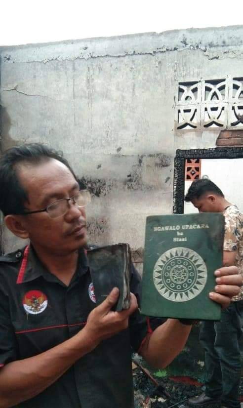 Rumah milik Imansius Telaumbanua Terbakar Dilalap Api, Dua Kitab Suci Ditemukan Utuh