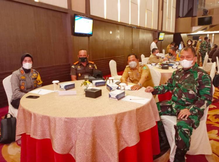 Walikota Sidimpuan Hadiri Rapat Evaluasi PPKM & Penyerapan Anggaran Covid 19