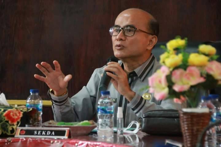 Sekda Nias Barat Prof. Dr. Fakhili Gulo Buka Secara Resmi Sosialisasi Penegasan Dan Penetapan Batas Desa Di Wilayah Kab. Nias Barat