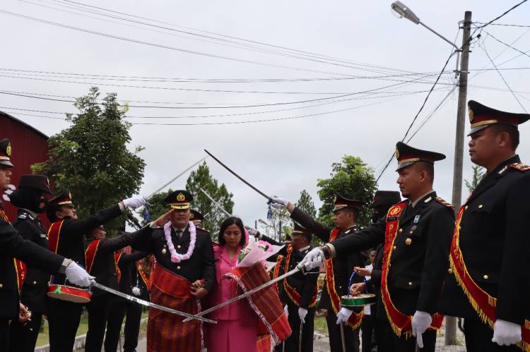 Kapolres Humbahas Pimpin Pelepasan Purna Bhakti Anggota Polri, Giat Diapresiasi Purnawirawan