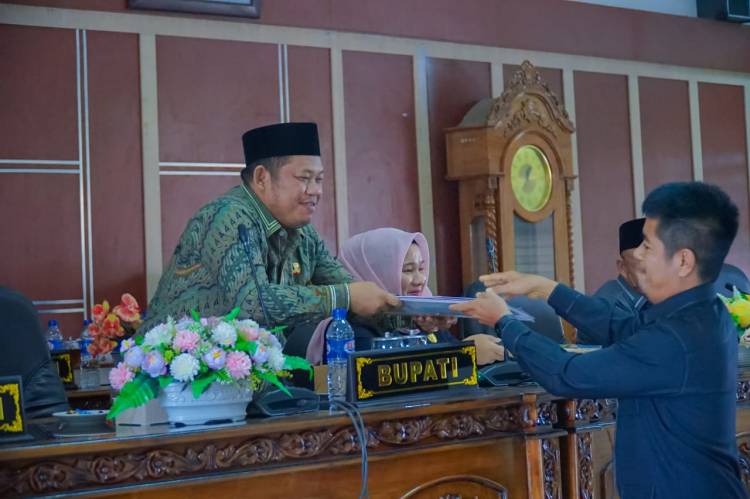 Laporan Hasil Pelaksanaan Reses III DPRD Kabupaten Labuhanbatu Masa Persidangan III Tahun  Sidang I Tahun 2025 Dihadiri Wakil Bupati