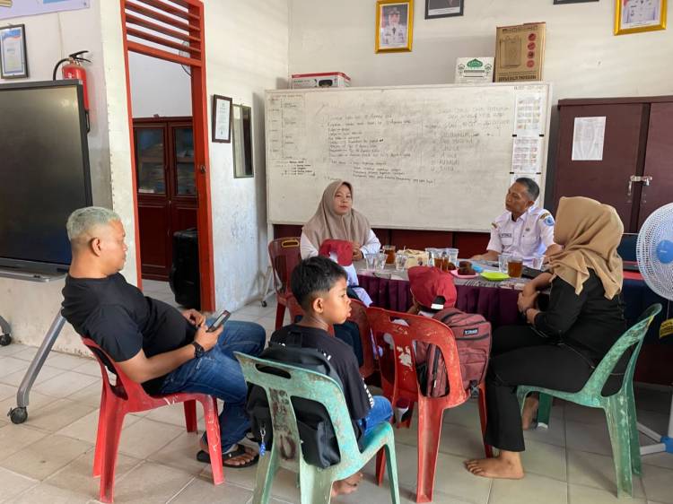 Cepat Tanggap, Bupati Labuhanbatu Pastikan Status Kependudukan Keluarga Jainul Bahri Siregar Hingga Jamin Pendidikan Anak