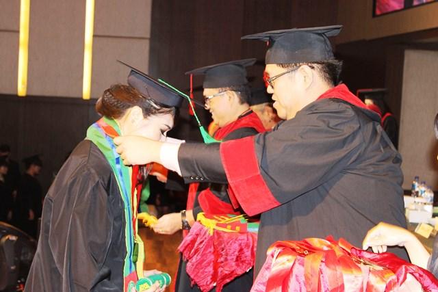 STIE-STMIK IBBI Medan Wisuda 600-an Mahasiswa