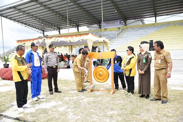 Wakil Bupati SP Simamora Buka Pekan Olah Raga Kabupaten Humbahas