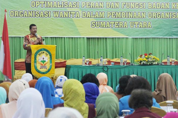 Gubsu Erry Nuradi Minta BKOW Bantu Program Pengentasan Kemiskinan