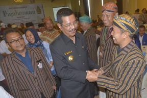 Bersama Pujakesuma, Gubernur Ajak Semua Bergandeng Tangan