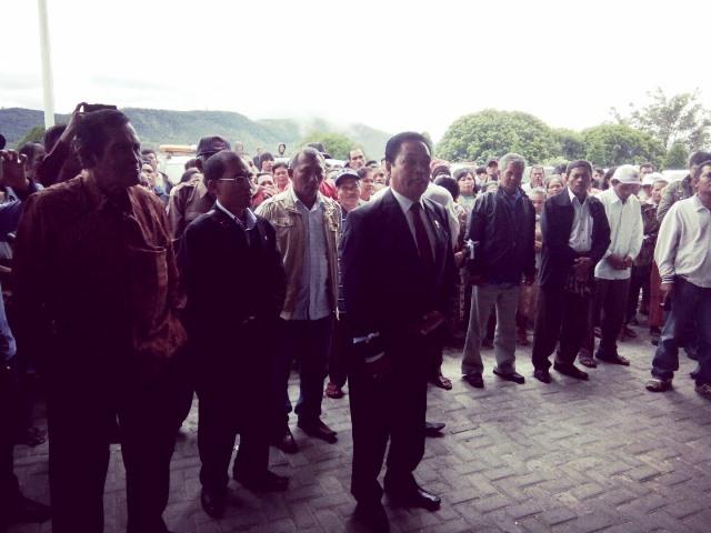 Warga Dipimpin Mantan Ketua KPK Tumpak Panggabean Demo Bupati Taput 