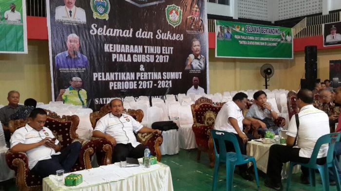 Wakil Ketua DPRD Sumut, Aduhot Simamora Apresiasi Kejurda Tinju Sumut 2017