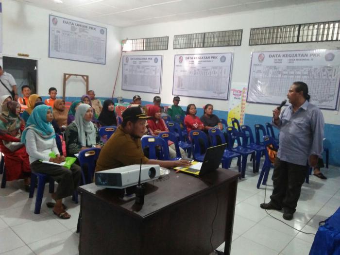 AMPHIBI Sosialisasi Lingkungan Bersih dan Sehat di Kampung Marindal