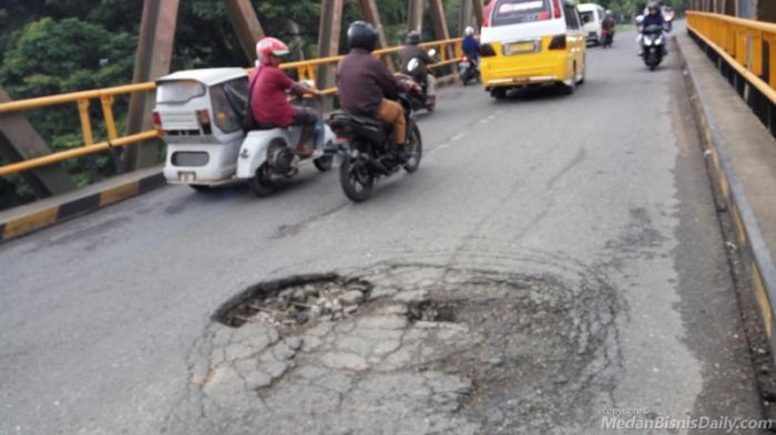 Waspada Melintasi Jembatan Sihitang Kota Padangsidimpuan