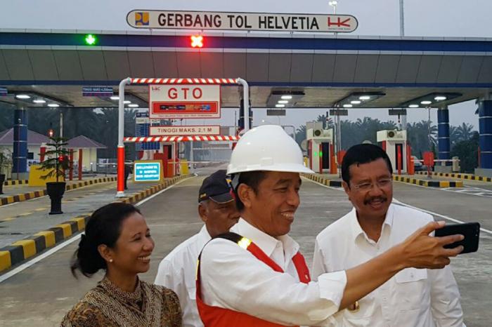 Jokowi Resmikan Jalan Tol di Sumut