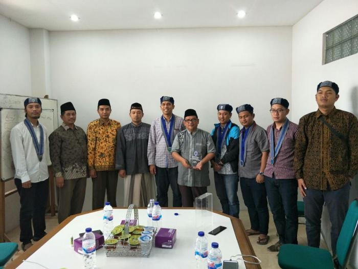 Pesantren Tebuireng: Pemerintah Harus Memperhatikan Ekonomi Masyarakat Kecil