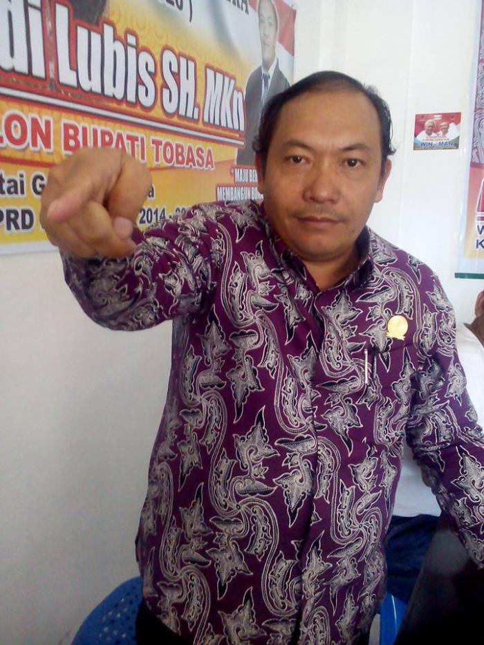 Notulen Rapat Diubah, Wakil Ketua DPRD Tobasa Asmadi Lubis Marah Besar