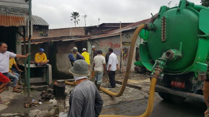 Dinas PU Bongkar Gorong Gorong di Seputaran Jalan Bilal