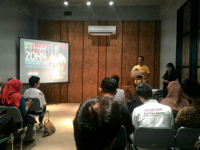 Ethan Zohn Jadi Pembicara di Medan