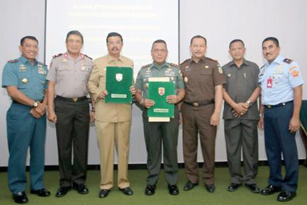 Gubsu dan Pangdam Teken MoU, Bangun Jalan Penghubung Palas-Madina Dan Rehab RTLH