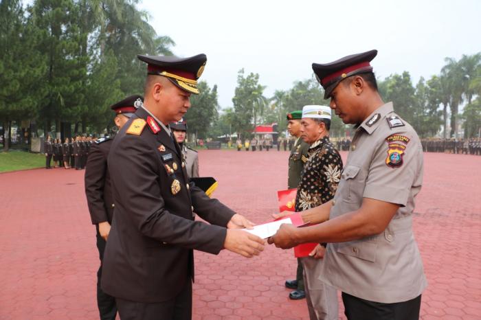 Kepling, Anggota Polisi dan TNI Peroleh Piagam Penghargaan