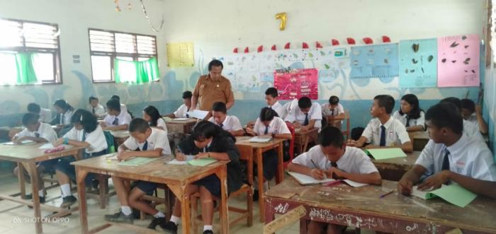 Siswa/i SMP se-Tobasa Ikuti Seleksi Peserta Bimbel Pemkab 2019/2020