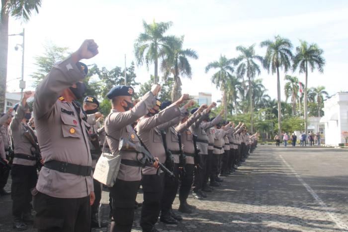 Masih Berlanjut Aksi Penolakan Omnibus Law, Brimob Polda Sumut Disiagakan