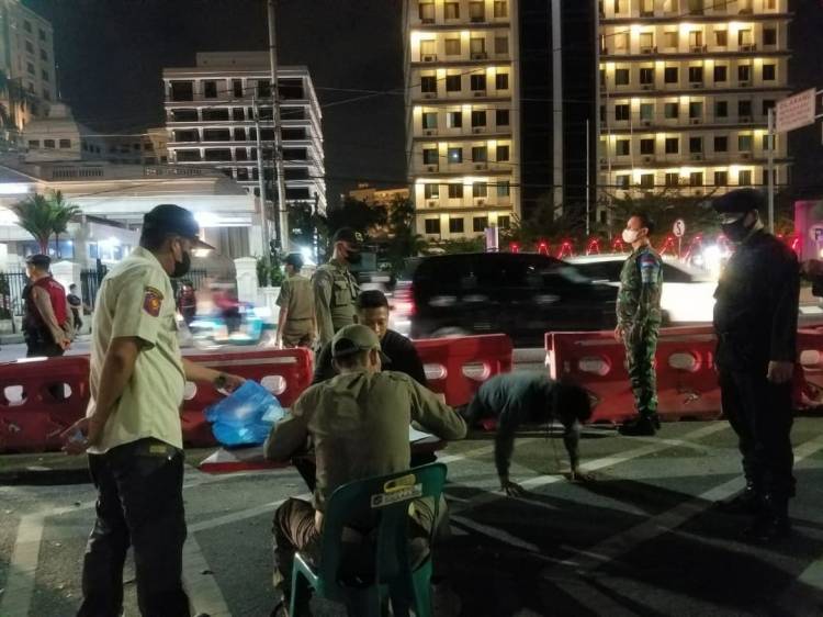 Brimob Polda Sumut Gencarkan Operasi Yustisi di Kota Medan Pada Malam Hari
