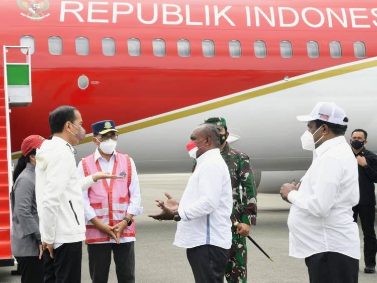 Presiden Joko Widodo Resmikan Terminal Baru Bandara Mopah di Kabupaten Merauke