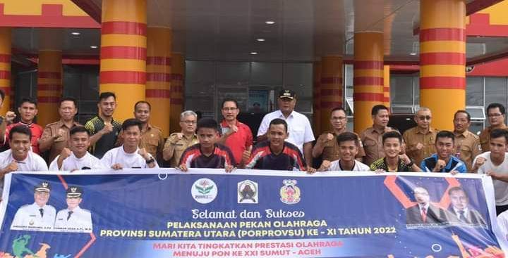 Berangkatkan Kontingen Nias Utara Pada Kejuaraan Pekan Olahraga Provinsi Sumut, Bupati: Bertanding Dengan Sportif Dan Harumkan Nama Nias Utara