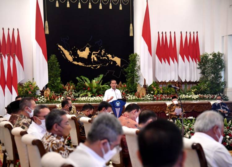 Situasi Global Makin Sulit, Presiden: Hati-Hati Ambil Kebijakan