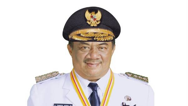 Mantan Gubernur Sumut Syamsul Arifin Meninggal Dunia