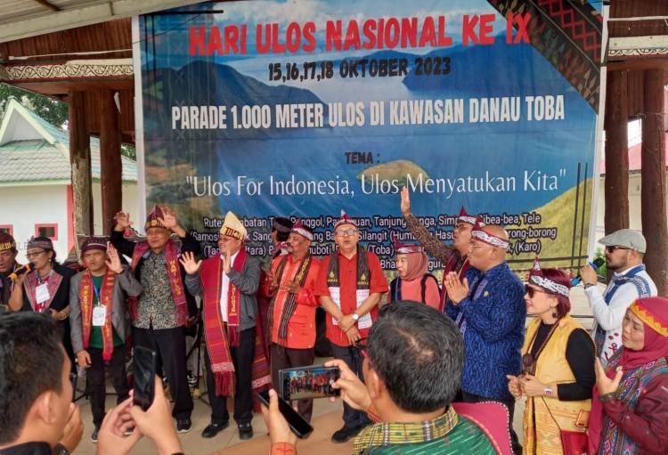 Sukses di Danau Toba, Ulos 1.000 Meter Akan Dibentang Depan Istana Negara dan Keliling Monas