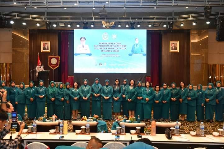 Ny Lidia Dosmar Banjar Nahor Hadiri Rakonda PKK Sumut di Medan