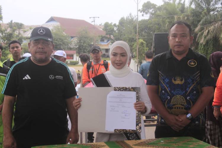 Sukseskan Ketahanan Pangan, Bunda Paud Labuhanbatu Memotivasi Anak-anak Menanam Sejak Dini