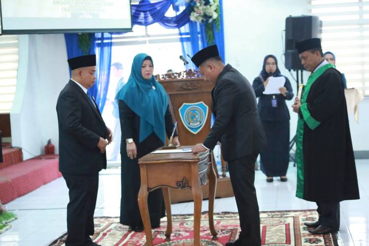 Pergantian Antar Waktu, Muslimin Hadi Wibowo Dilantik Gantikan Almarhum Polma Tambunan.