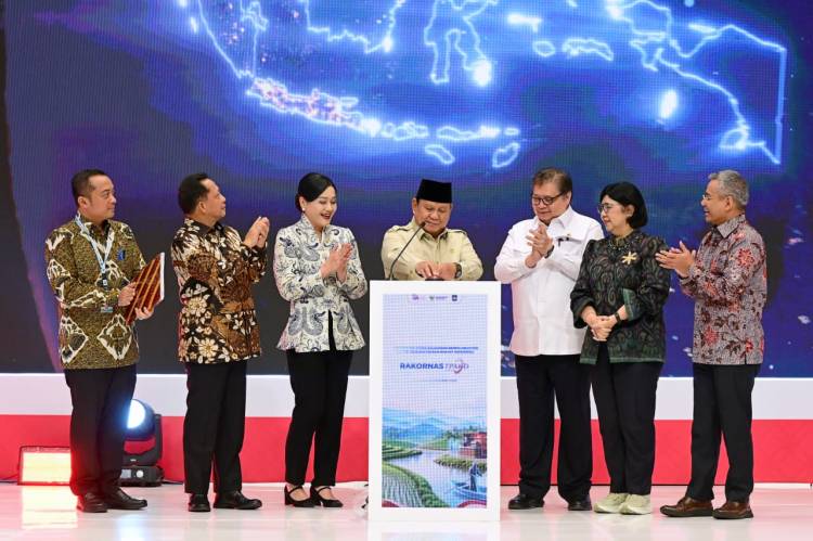 Presiden Prabowo Bentuk DNKK, Analis Soroti Tantangan Kesejahteraan Keuangan Keluarga