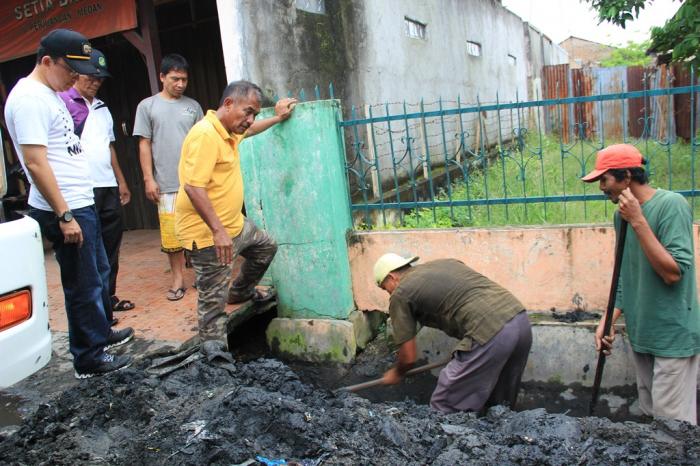 Sabar Samsurya Sitepu Pimpin Gotong Royong Bersama Masyarakat Denai