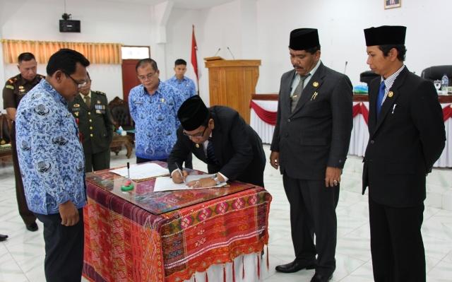 P-APBD TA 2016 Kabupaten Humbang Hasundutan Ditetapkan