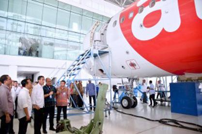  Jokowi Ingin Kembangkan Industri Pesawat Terbang di Bagian Timur